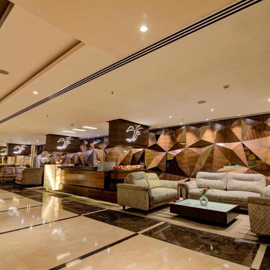 Hotel Godwin Haridwār Esterno foto